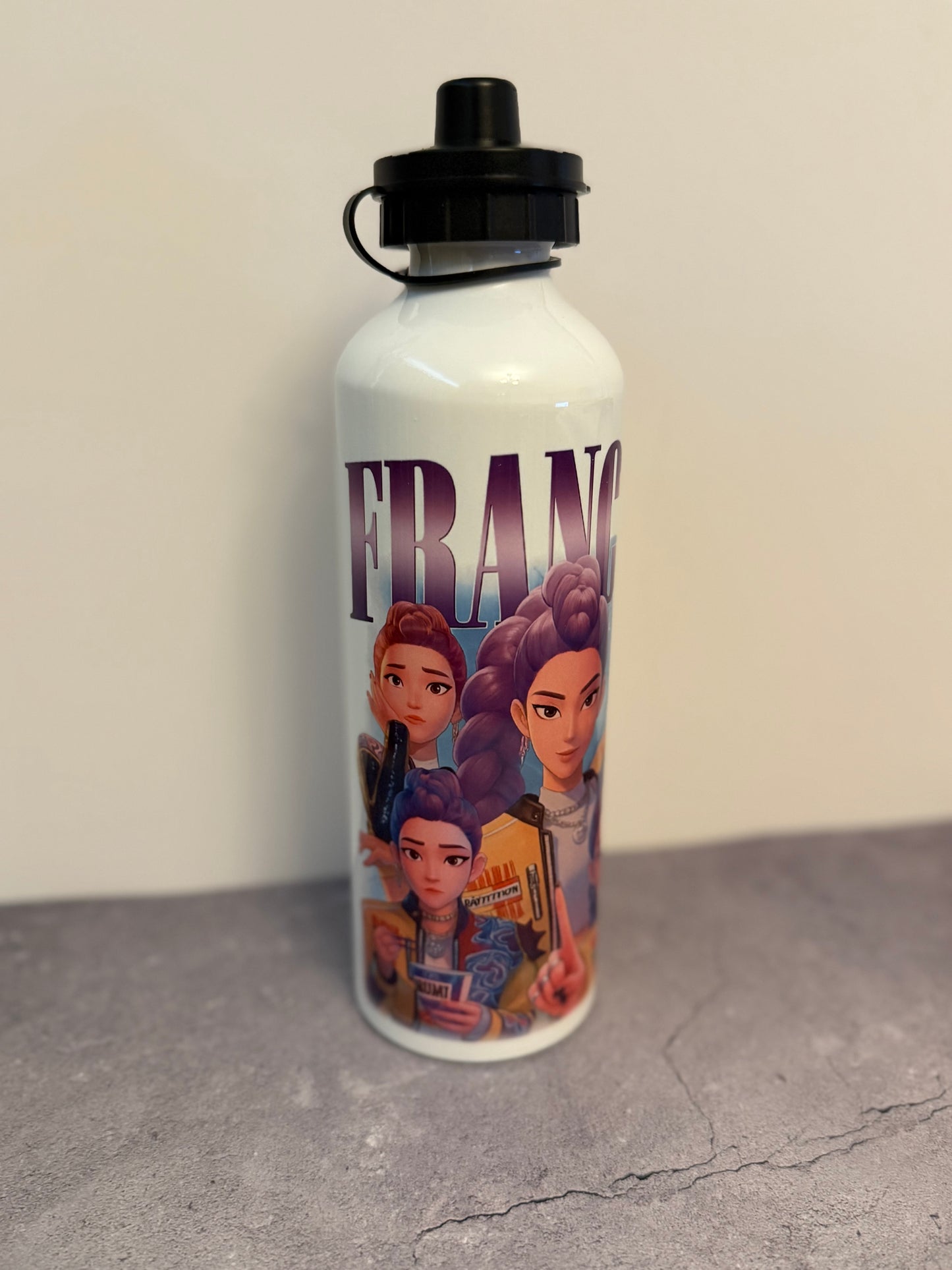 Personalised k pop Demon hunters water bottle  - Huntrix Drinks bottle with personalised name - Zoey / Rumi / Mira